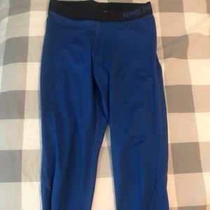 Size small Nike blue leggings